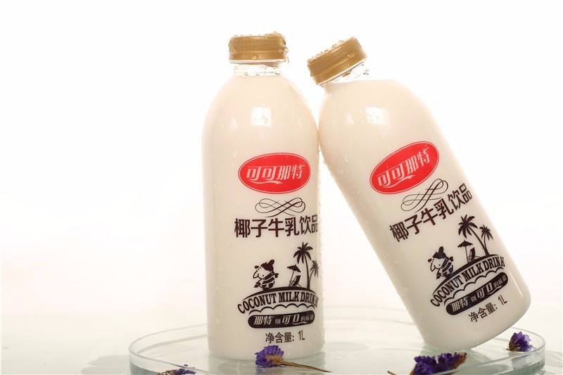 椰子牛乳飲品